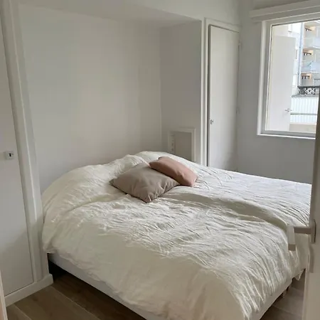 Sunny Seaview 公寓 *